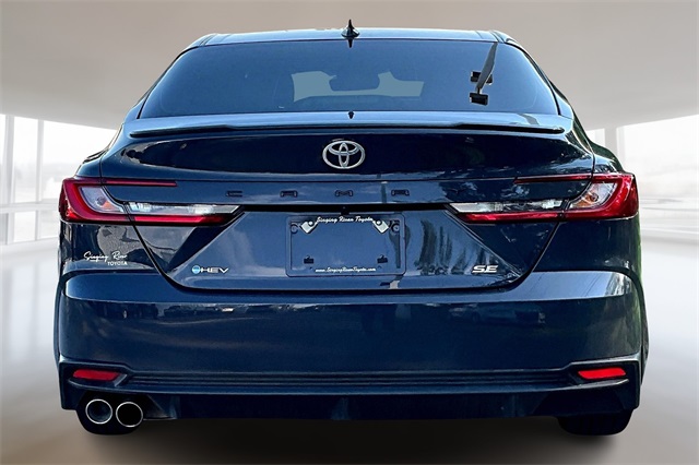 2025 Toyota Camry SE photo 4