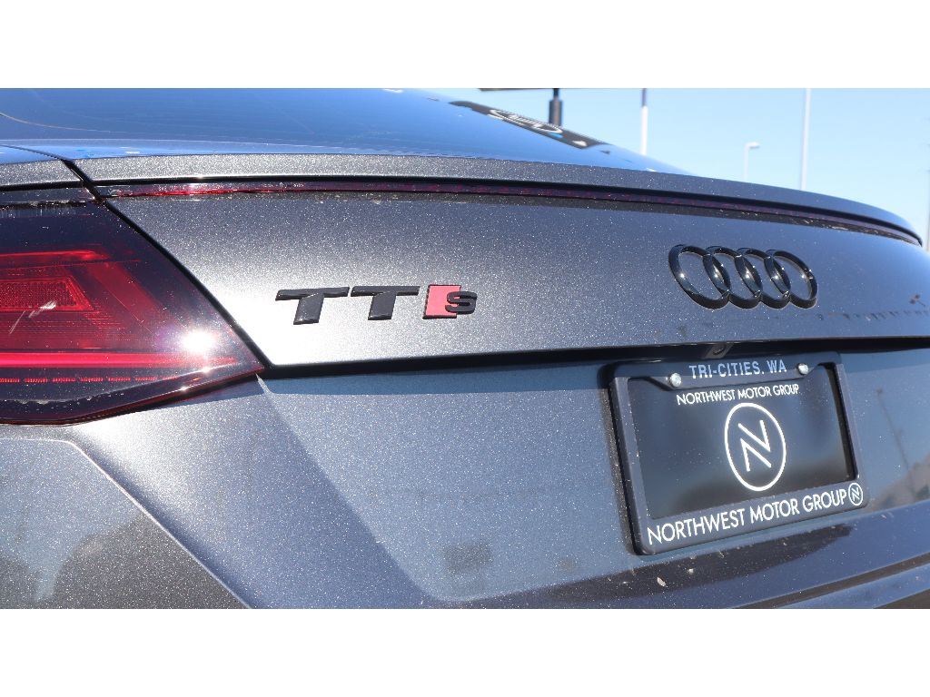 2017 Audi TTS photo 26