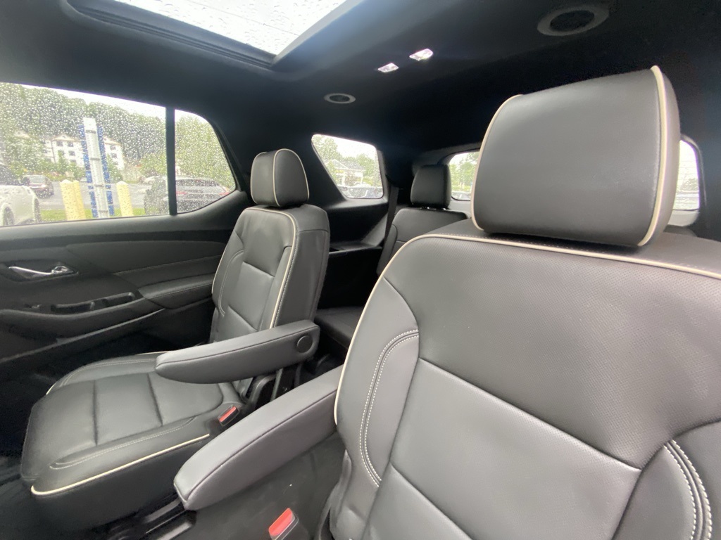 2022 Chevrolet Traverse Premier photo 12