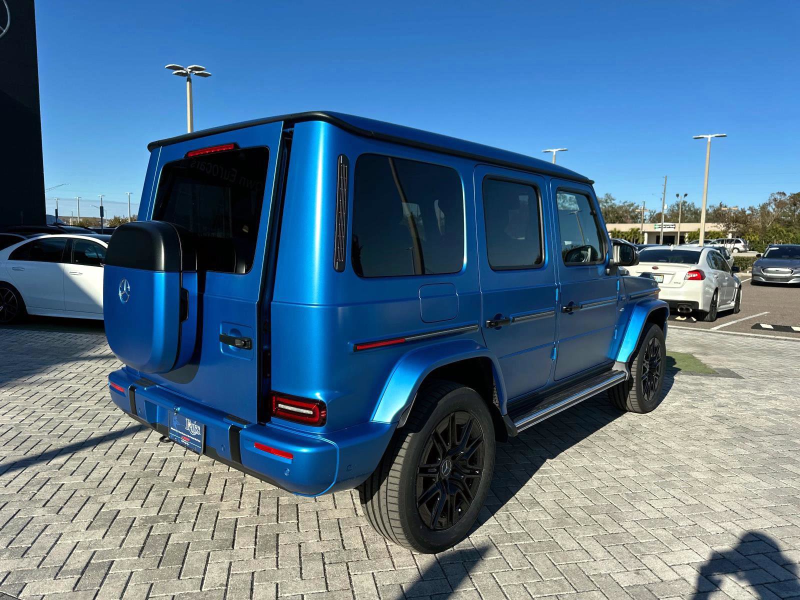 2025 Mercedes Benz G photo 4