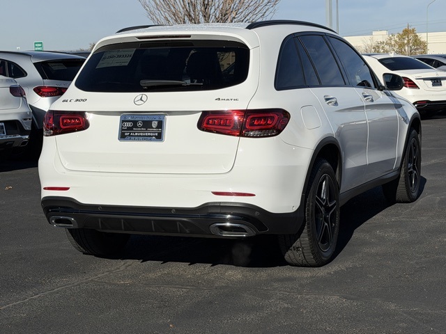 2022 Mercedes Benz GLC 300 4MATIC photo 4