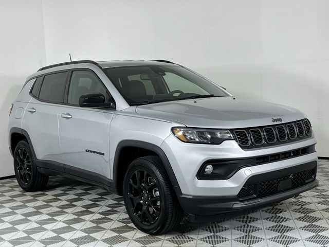 2025 Jeep Compass Latitude's photo