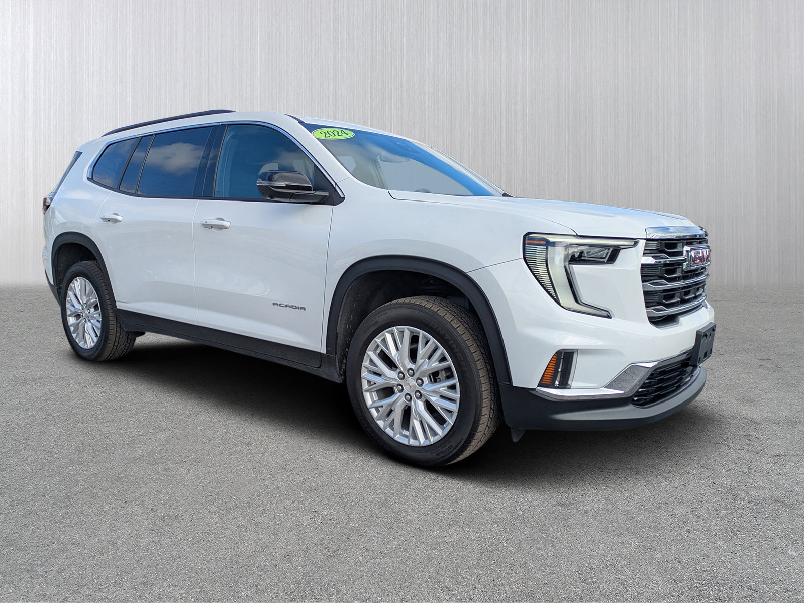 2024 GMC Acadia Elevation's photo