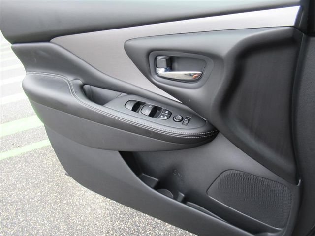 2021 Nissan Murano SV photo 25