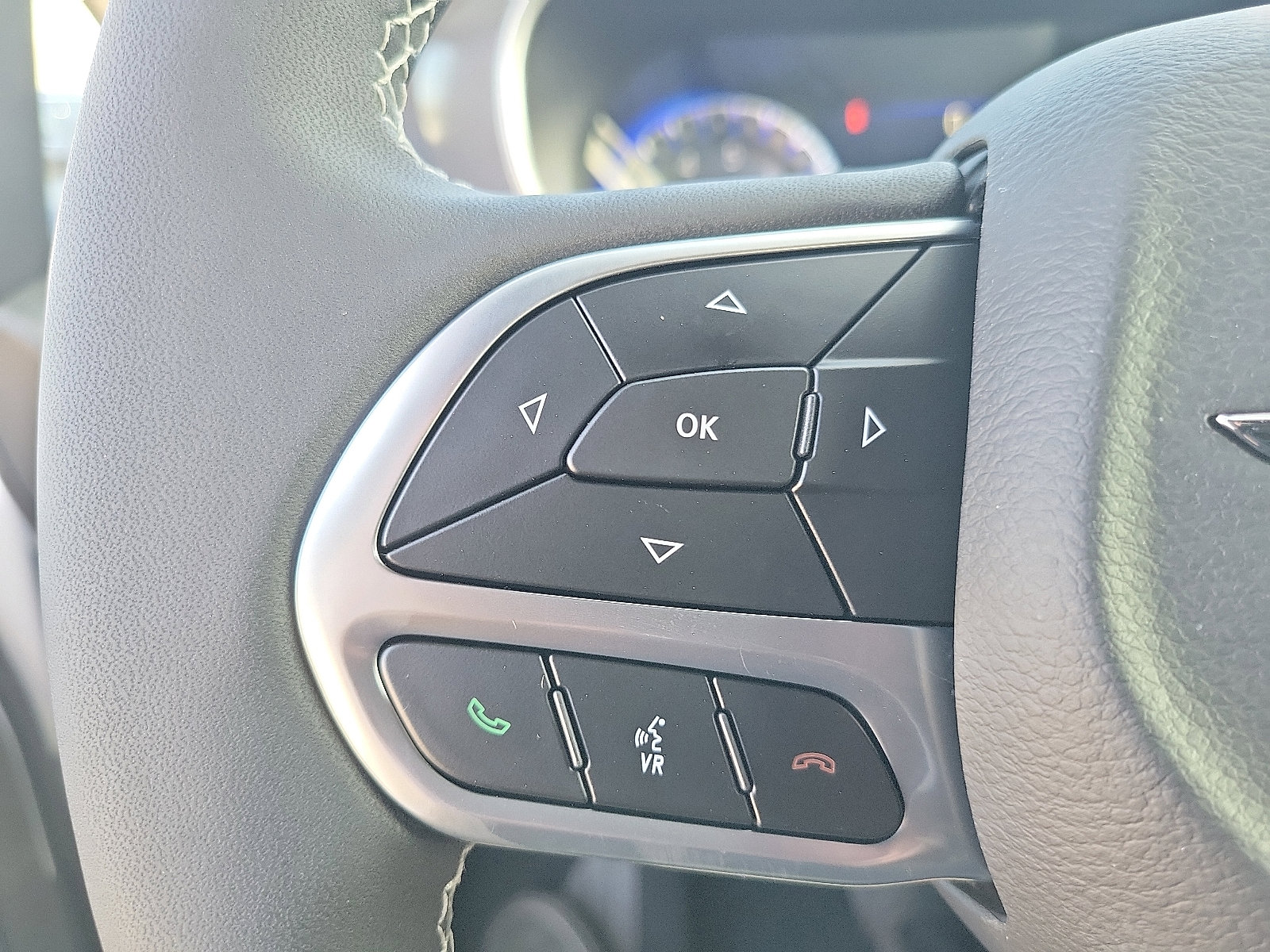 2026 Chrysler Pacifica photo 4
