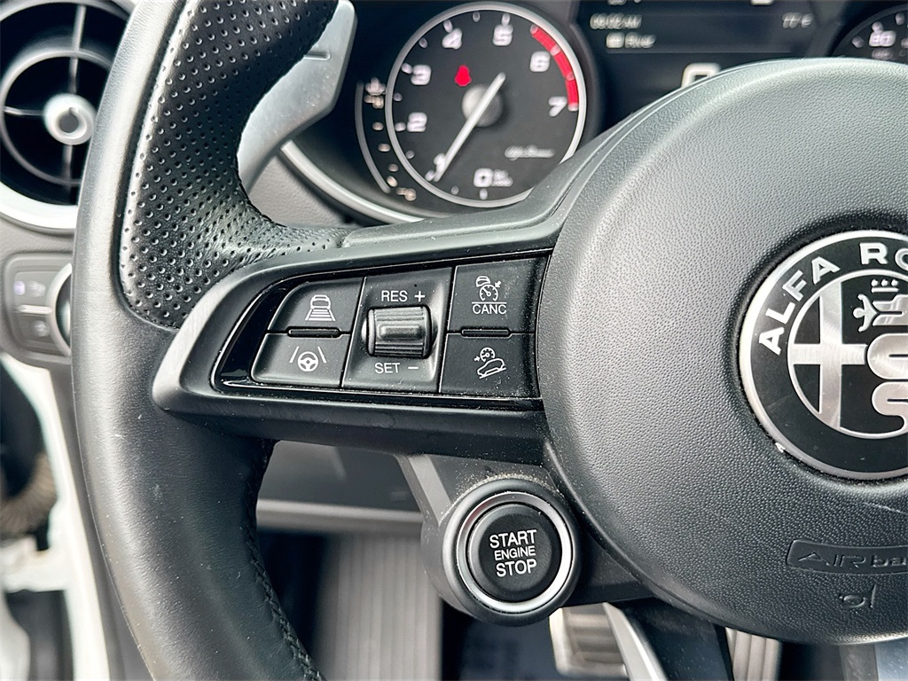 2022 Alfa Romeo Stelvio Ti Sport photo 12