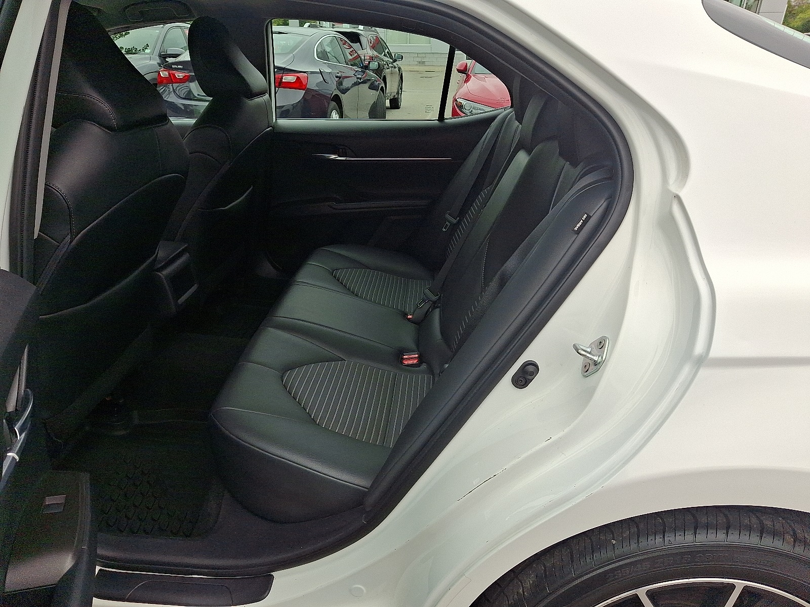 2023 Toyota Camry SE photo 11