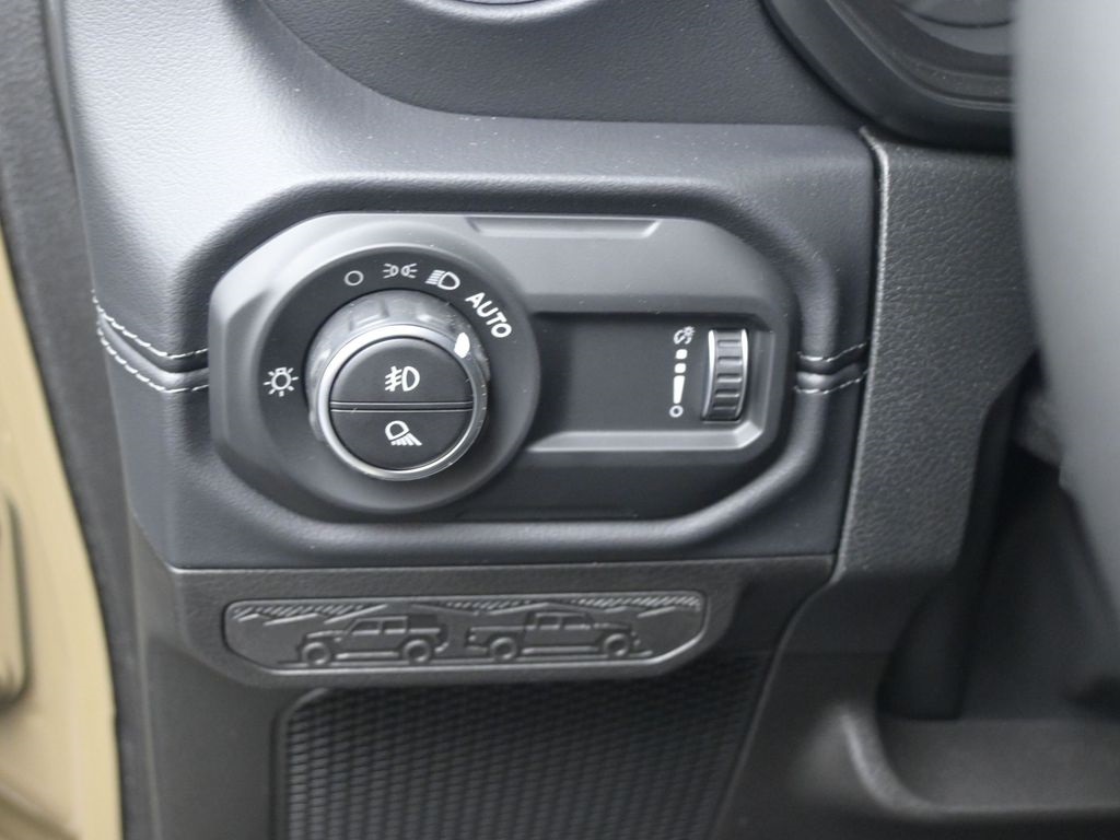 2025 Jeep Gladiator Texas Trail photo 18