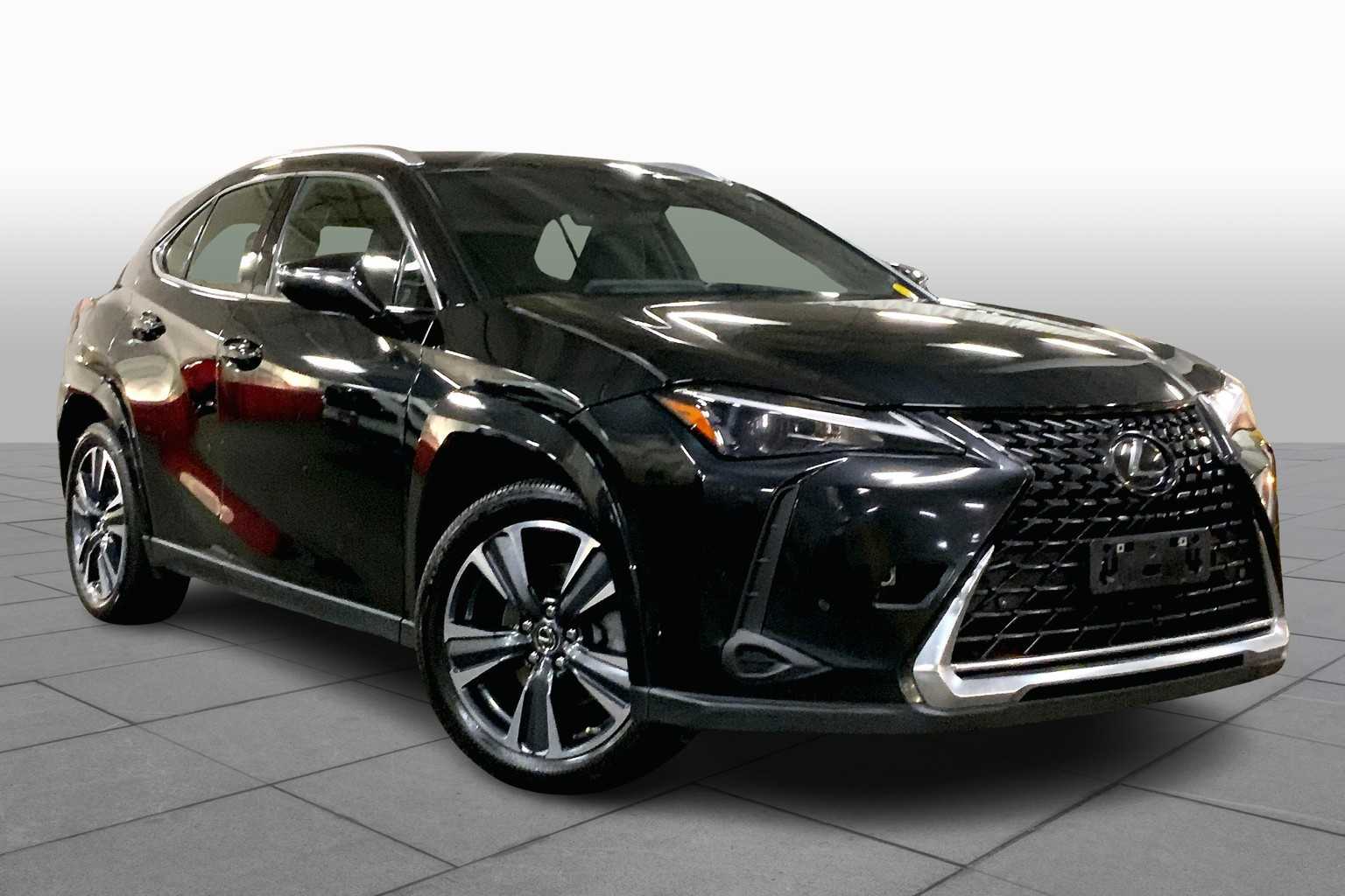 2024 Lexus UX 250h Premium photo 2