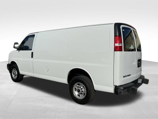 2023 Gmc Savana 2500 Cargo photo 4
