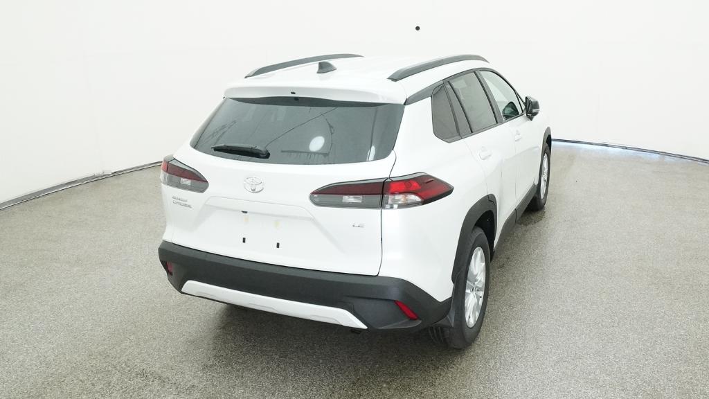 2026 Toyota Corolla Cross LE photo 19