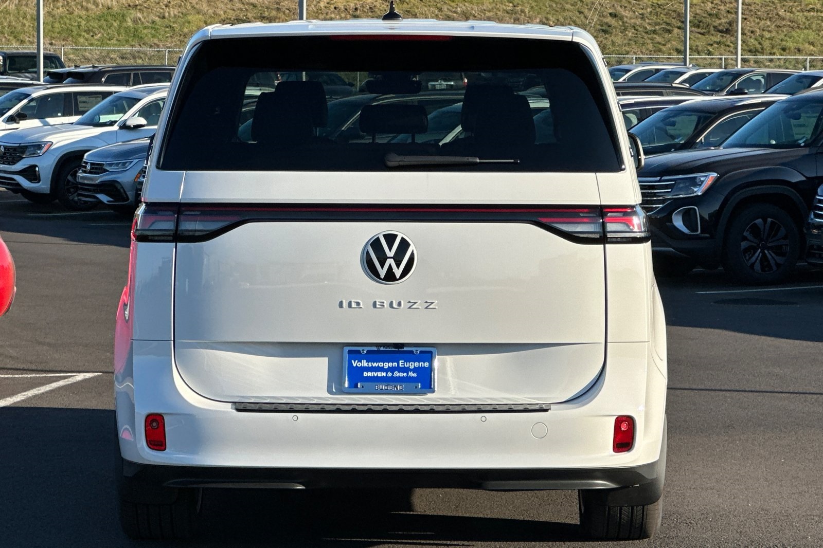 2025 Volkswagen ID. Buzz Pro S photo 4