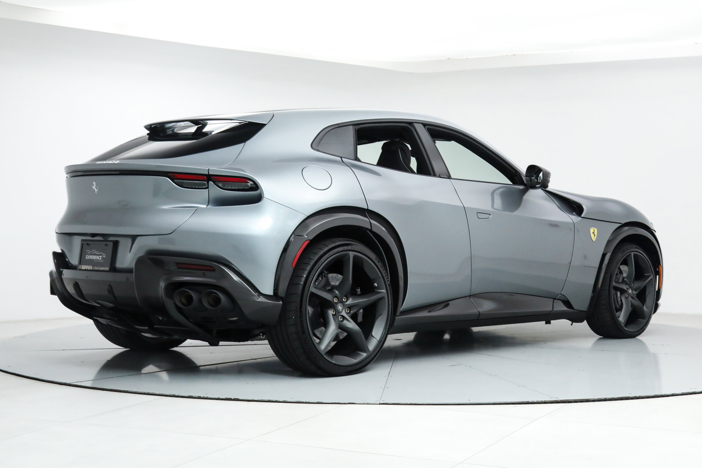 2024 Ferrari Purosangue photo 3