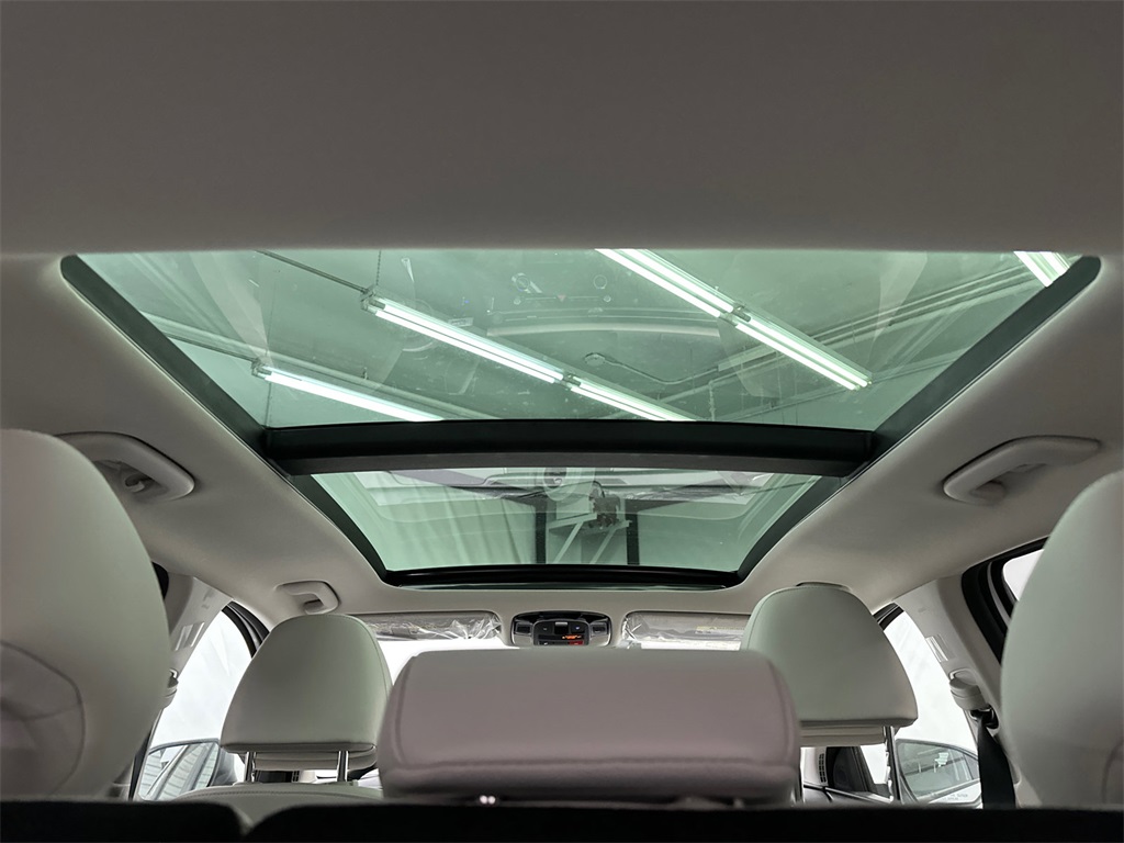 2025 Hyundai Tucson Hybrid SEL Convenience photo 18