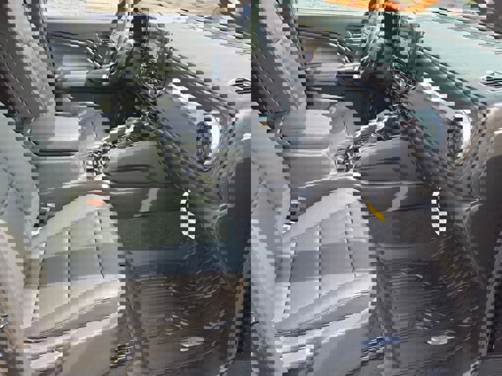 2025 Chevrolet Colorado Work Truck LT photo 4