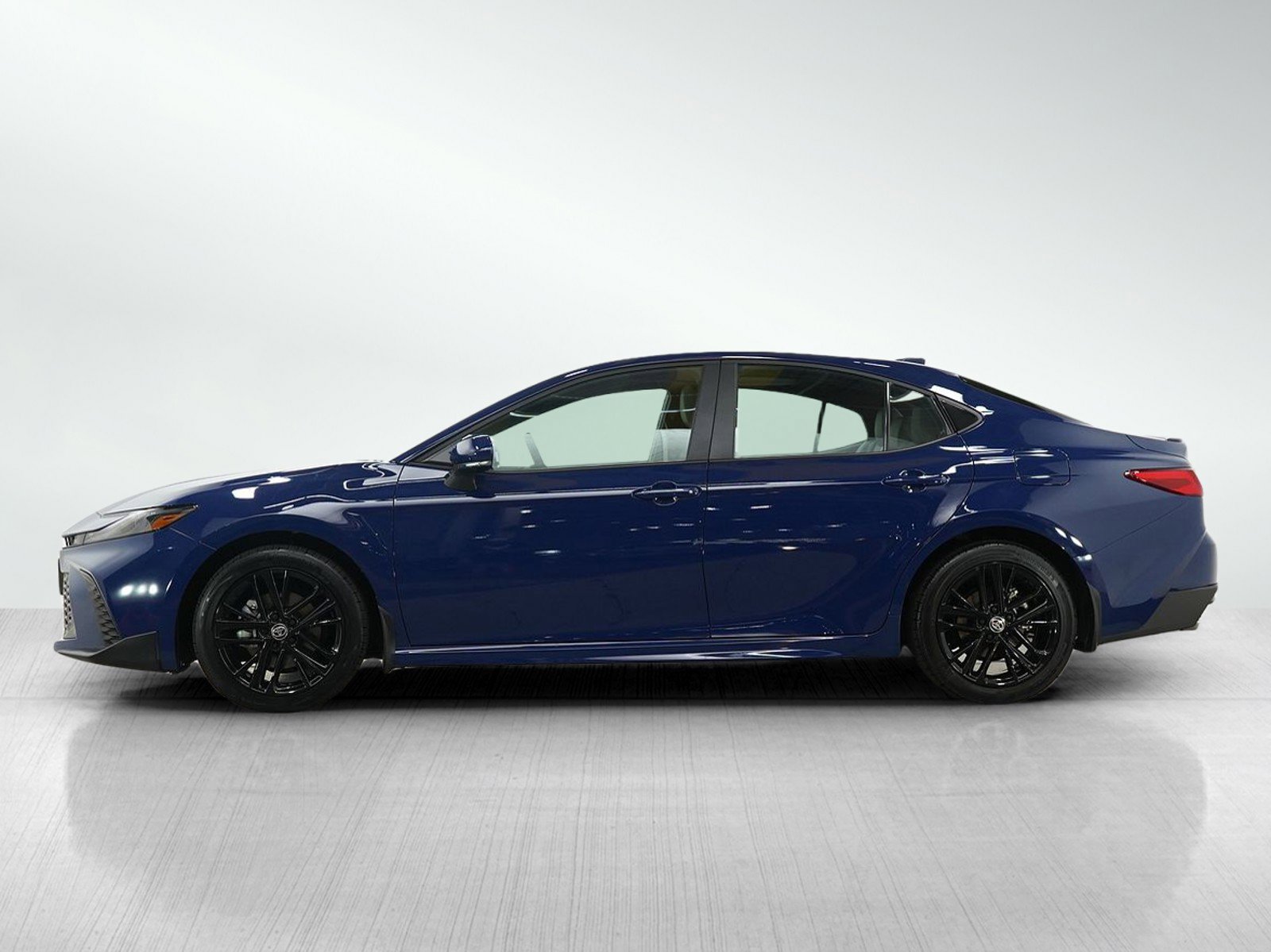 Used 2025 Toyota Camry SE with VIN 4T1DBADK1SU021962 for sale in Bloomington, Minnesota