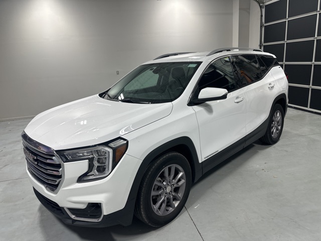 2023 Gmc Terrain SLT photo 2