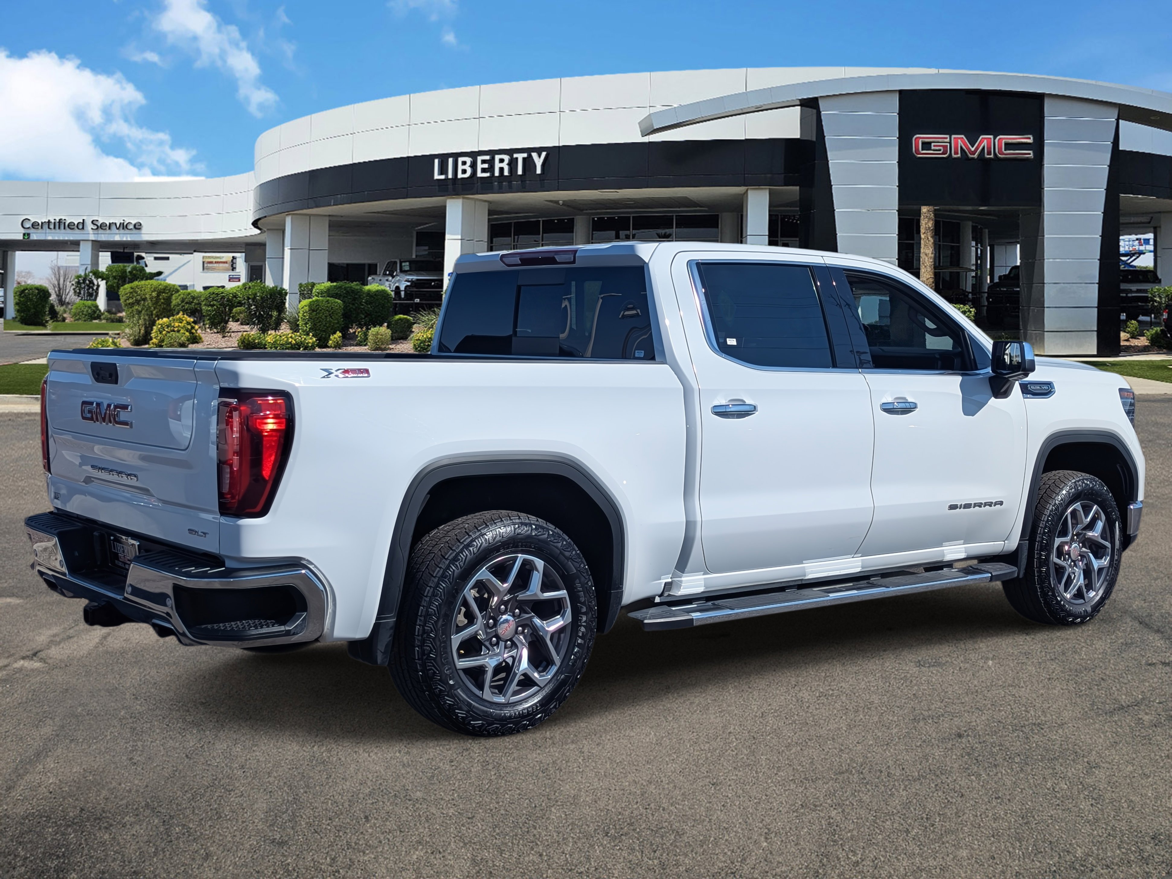 2023 Gmc Sierra 1500 SLT photo 3