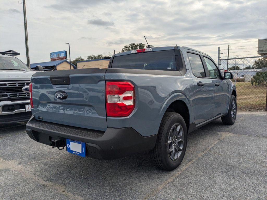 2025 Ford Maverick XLT photo 2