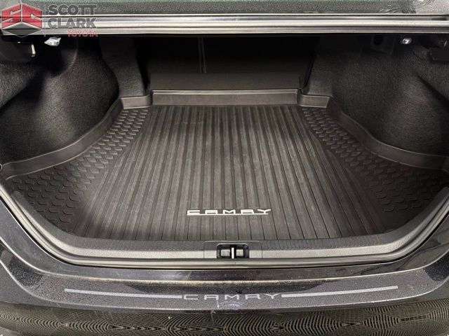 2019 Toyota Camry LE photo 21