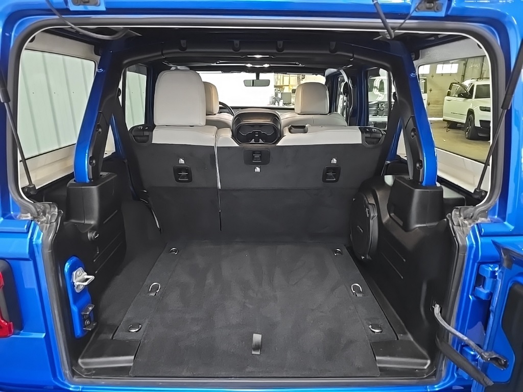 2023 Jeep Wrangler Altitude photo 11