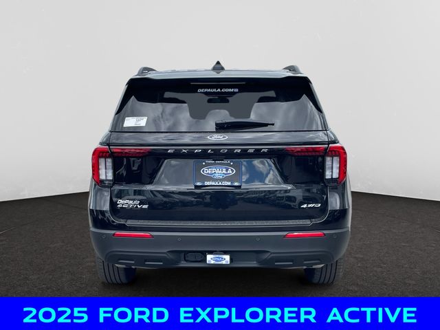 2025 Ford Explorer photo 4
