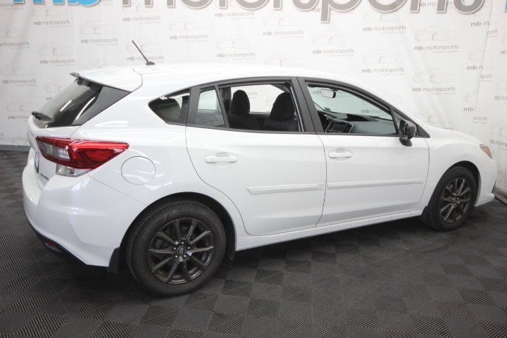 2022 Subaru Impreza Base photo 6