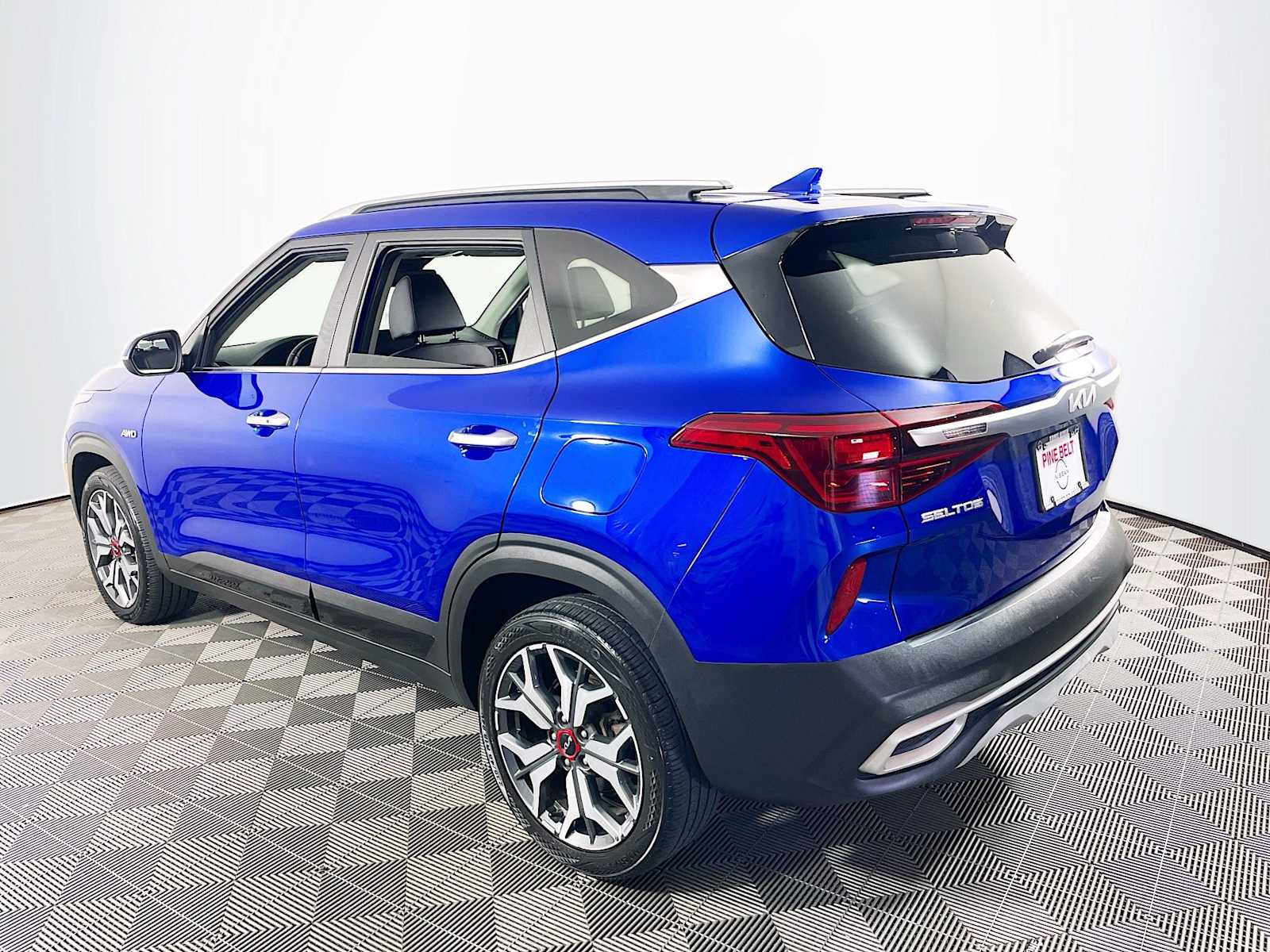 2022 Kia Seltos SX photo 6