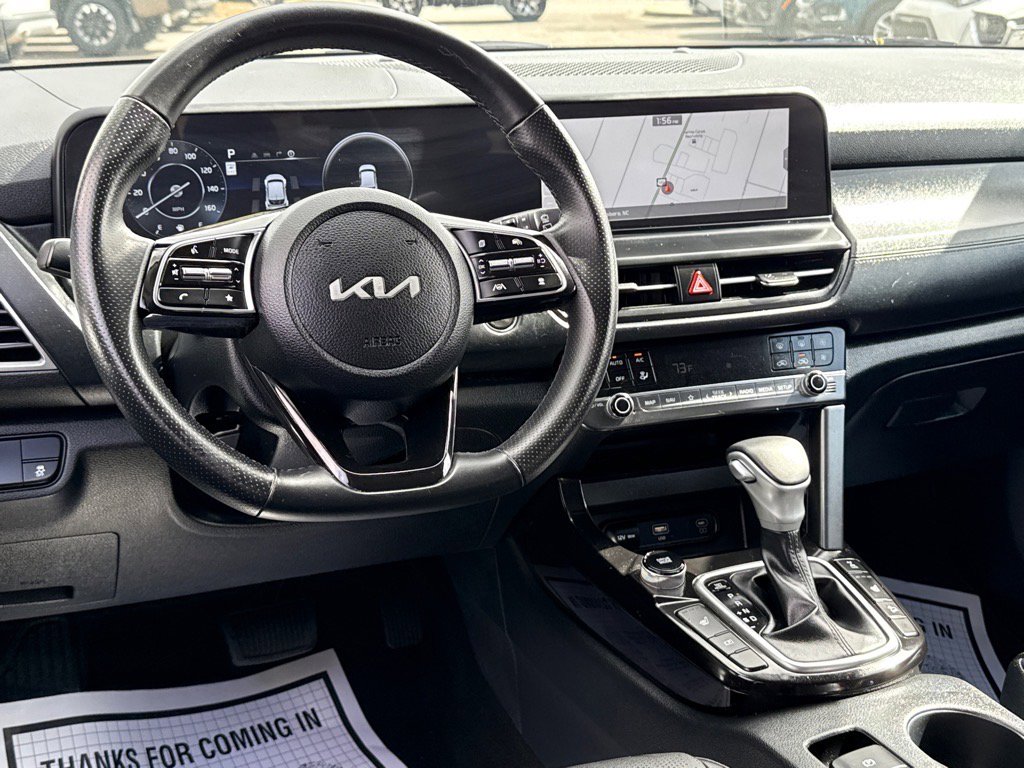 2024 Kia Seltos SX photo 4