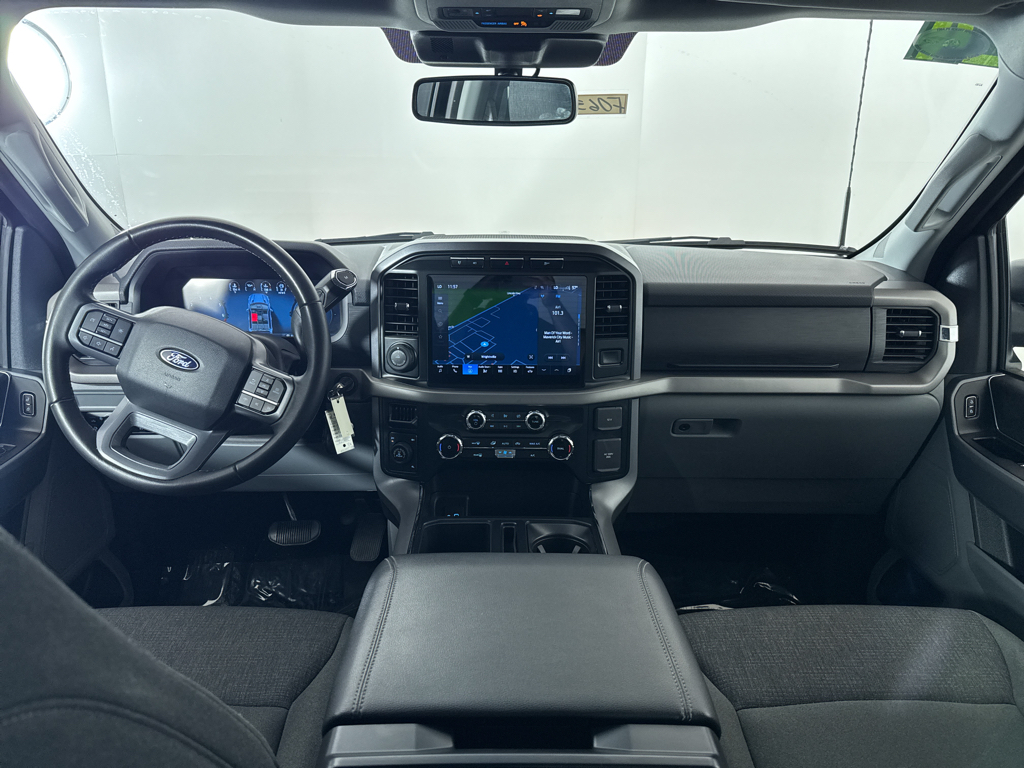 2024 Ford F-150 XLT photo 2