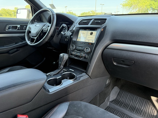 2018 Ford Explorer XLT photo 10