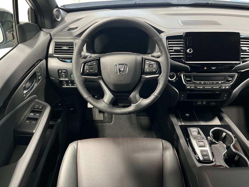 2025 Honda Ridgeline Black Edition photo 16