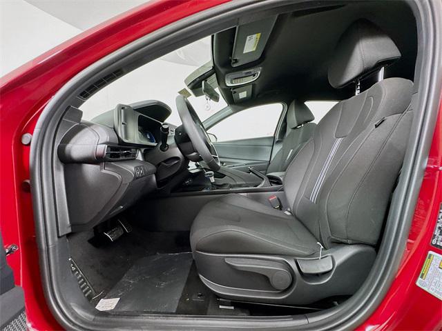 2025 Hyundai Elantra SEL Sport photo 27