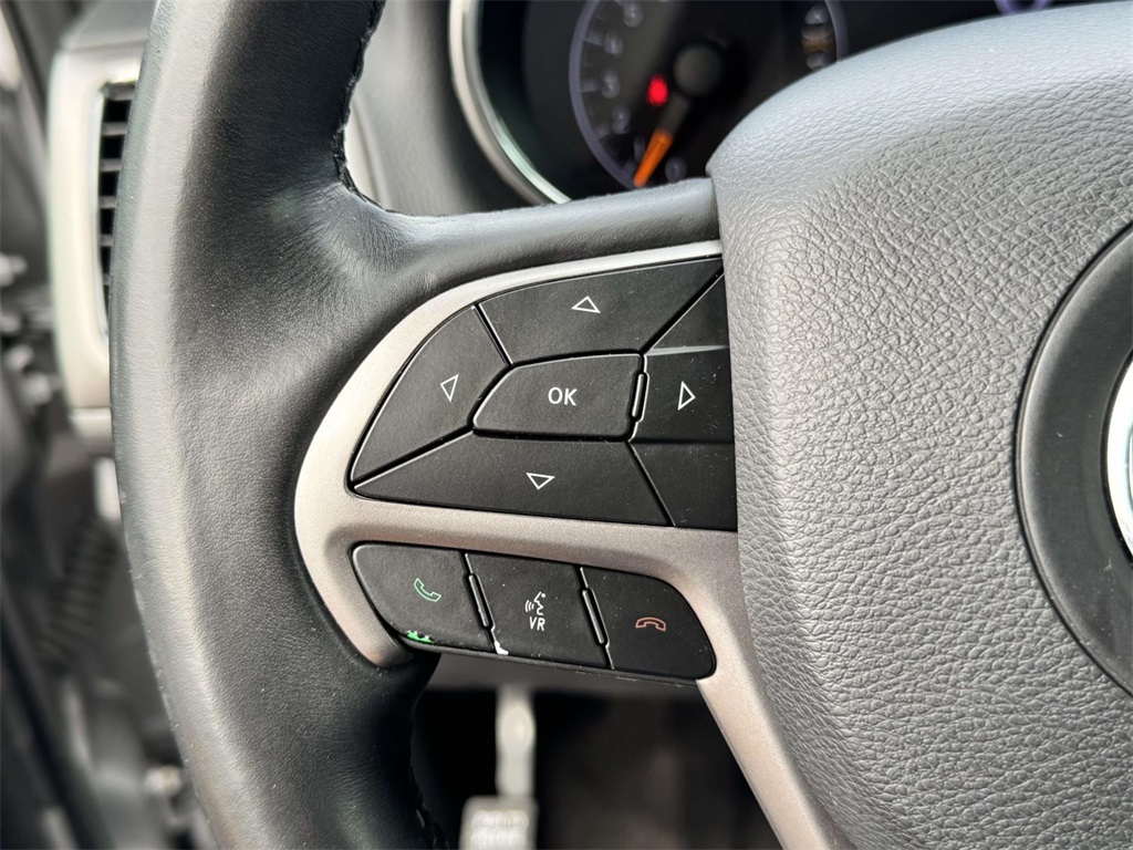 2019 Jeep Grand Cherokee Altitude photo 21