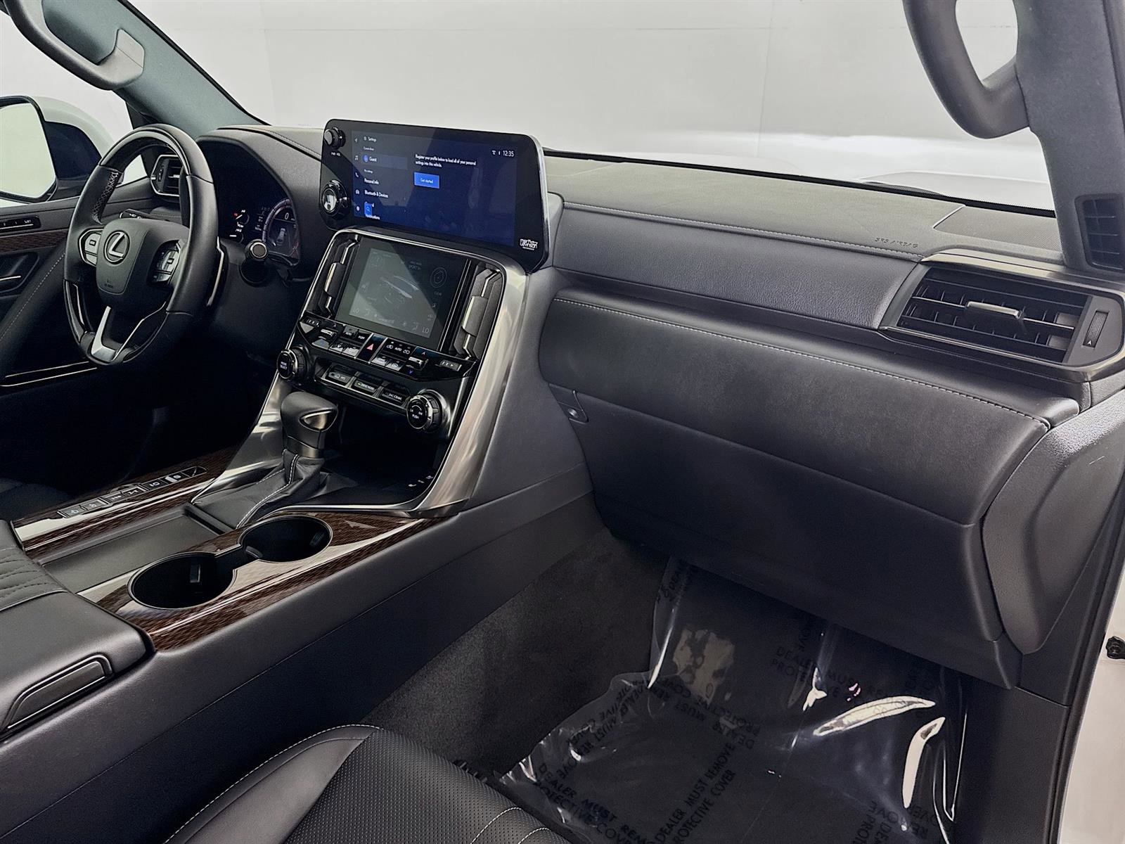 2023 Lexus LX 600 Ultra Luxury photo 28