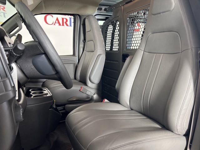 2025 Chevrolet Express Cargo 2500 photo 12