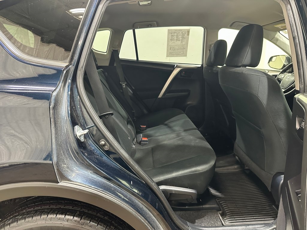 2018 Toyota RAV4 LE photo 23
