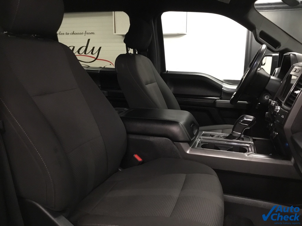 2017 Ford F-150 XLT photo 37