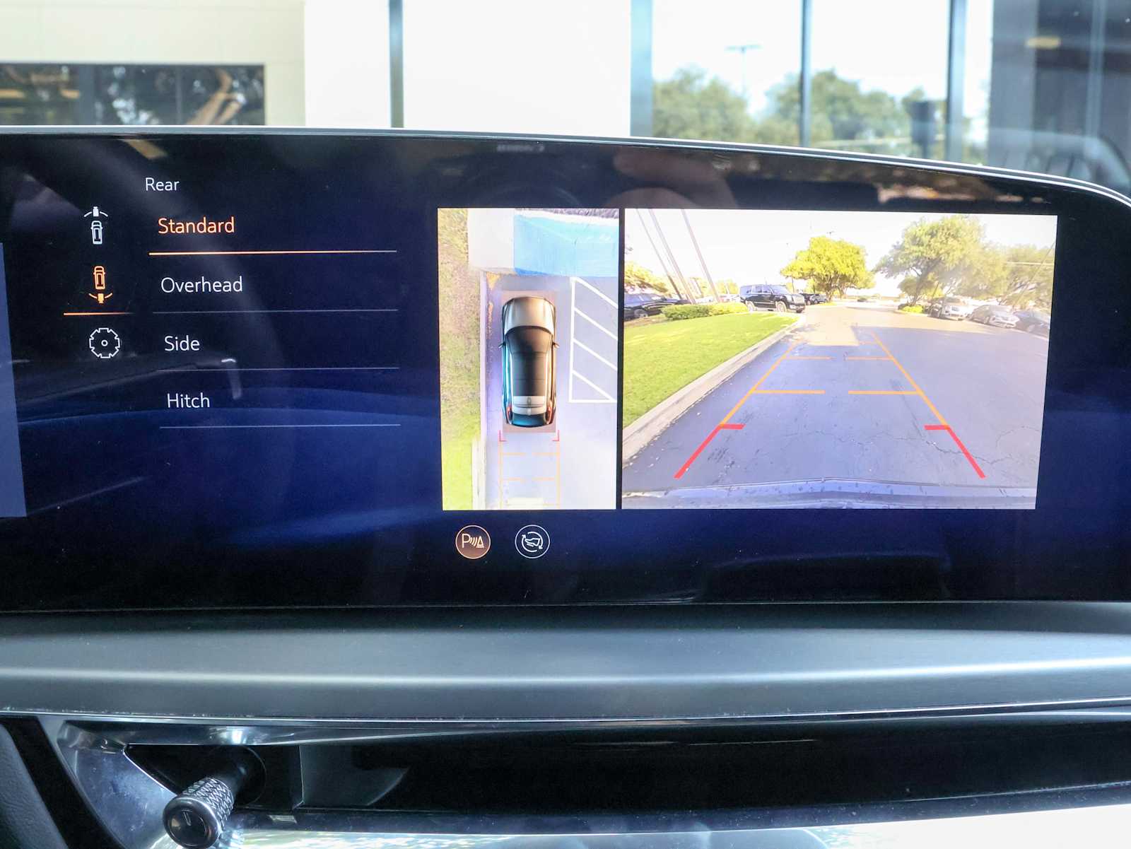 2025 Cadillac Lyriq Sport photo 9