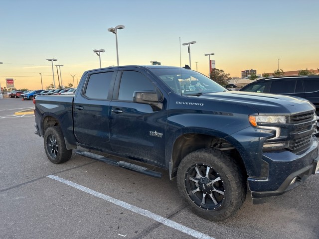 Used 2022 Northsky Blue Metallic Chevrolet RST image 5