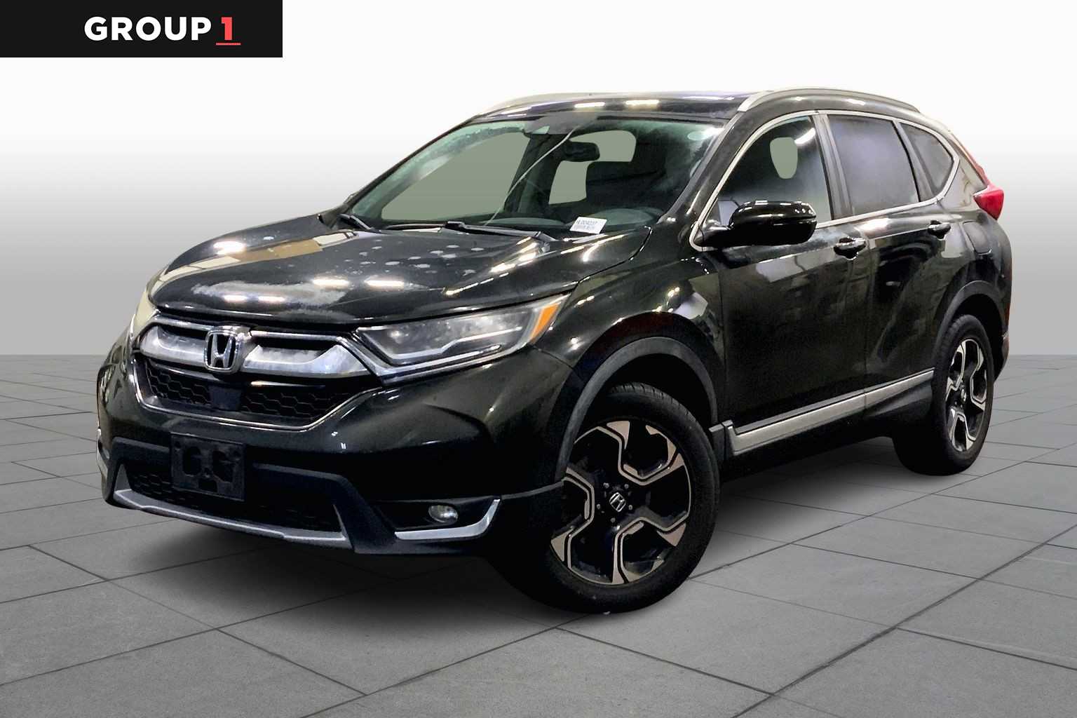 2017 Honda CR-V Touring's photo