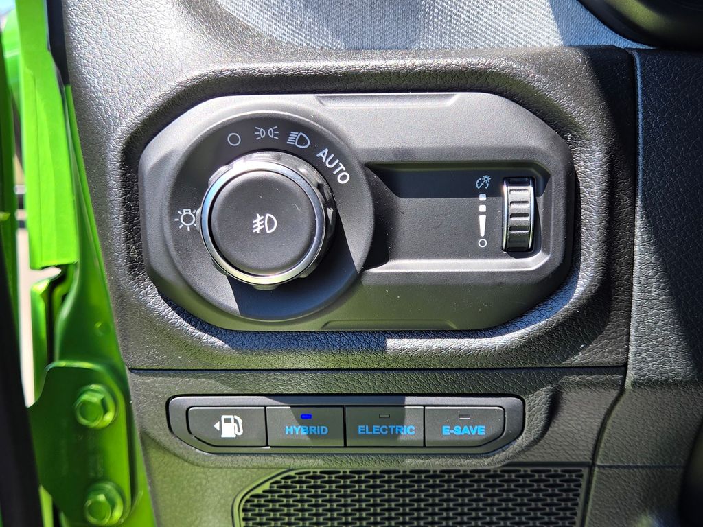 2025 Jeep Wrangler 4xe Willys photo 9