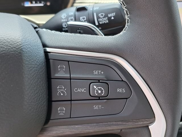 2023 Jeep Grand Cherokee Limited photo 8
