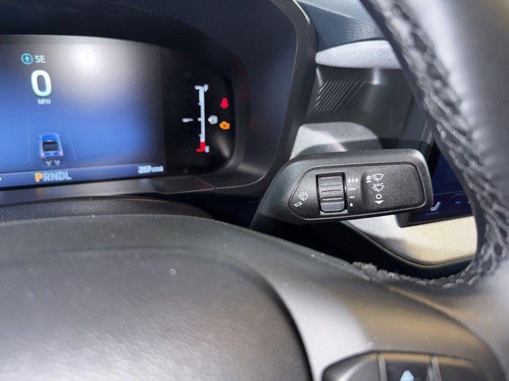 2025 Ford Maverick XLT photo 32