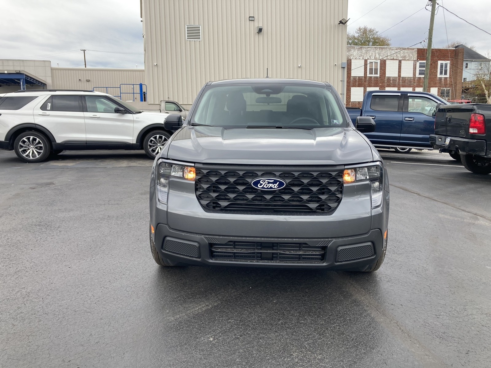 2025 Ford Maverick XL photo 3