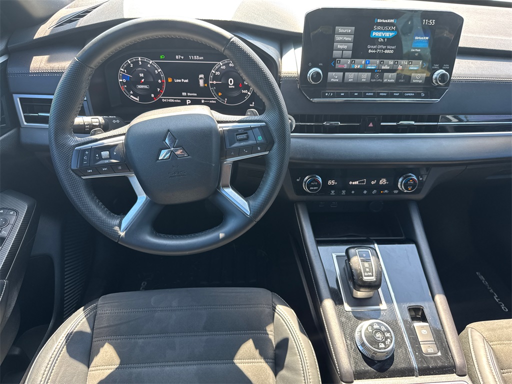 2023 Mitsubishi Outlander SE Black Edition photo 23