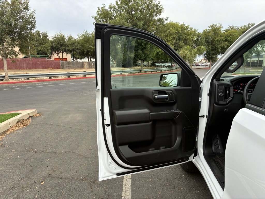 2026 Chevrolet Silverado 1500 photo 13