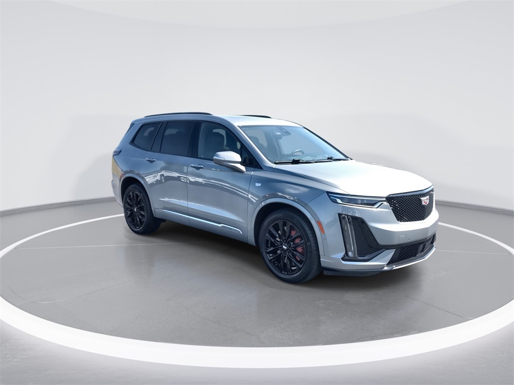 2023 Cadillac XT6 Sport photo 2