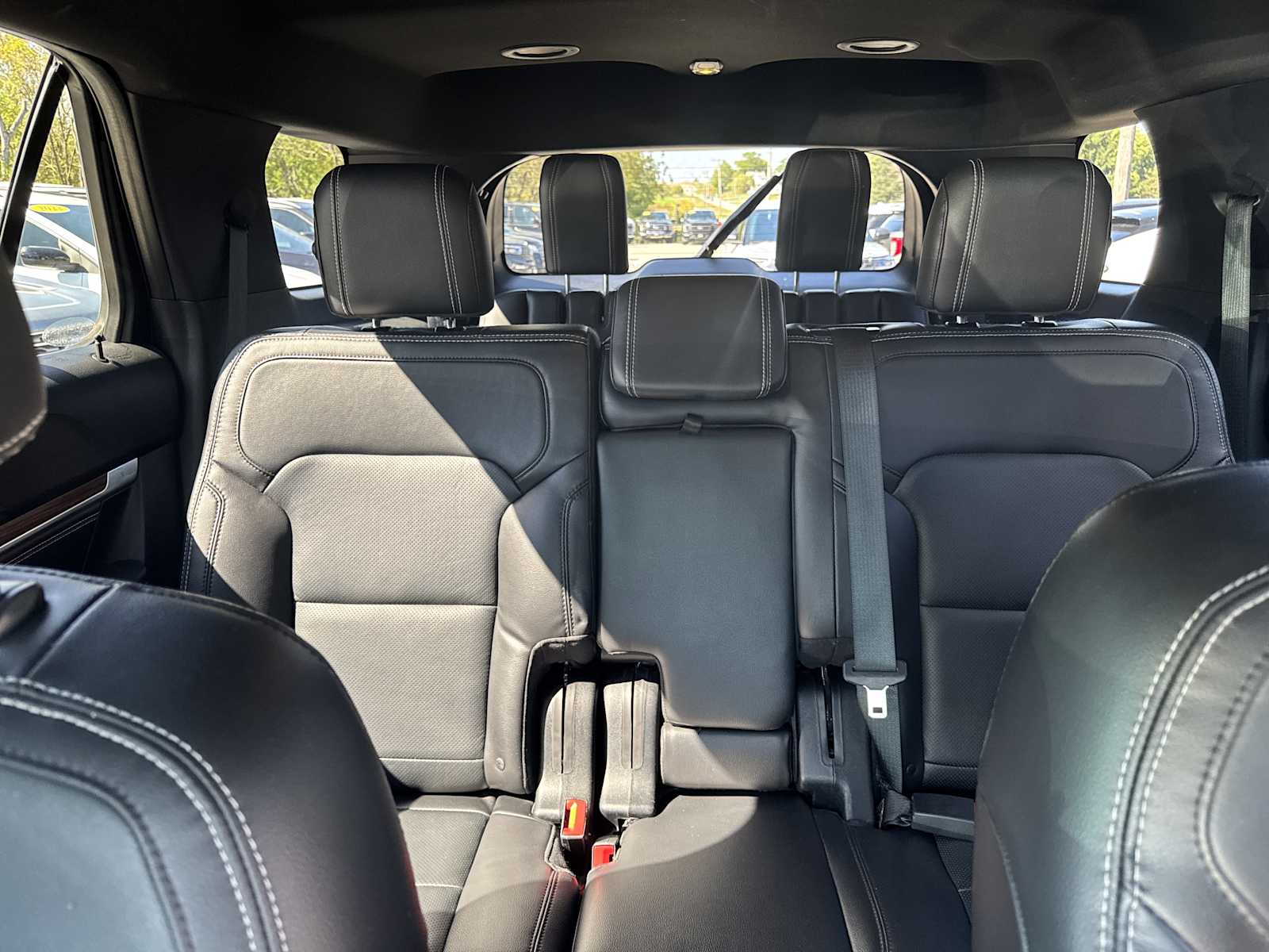 2017 Ford Explorer Limited photo 17