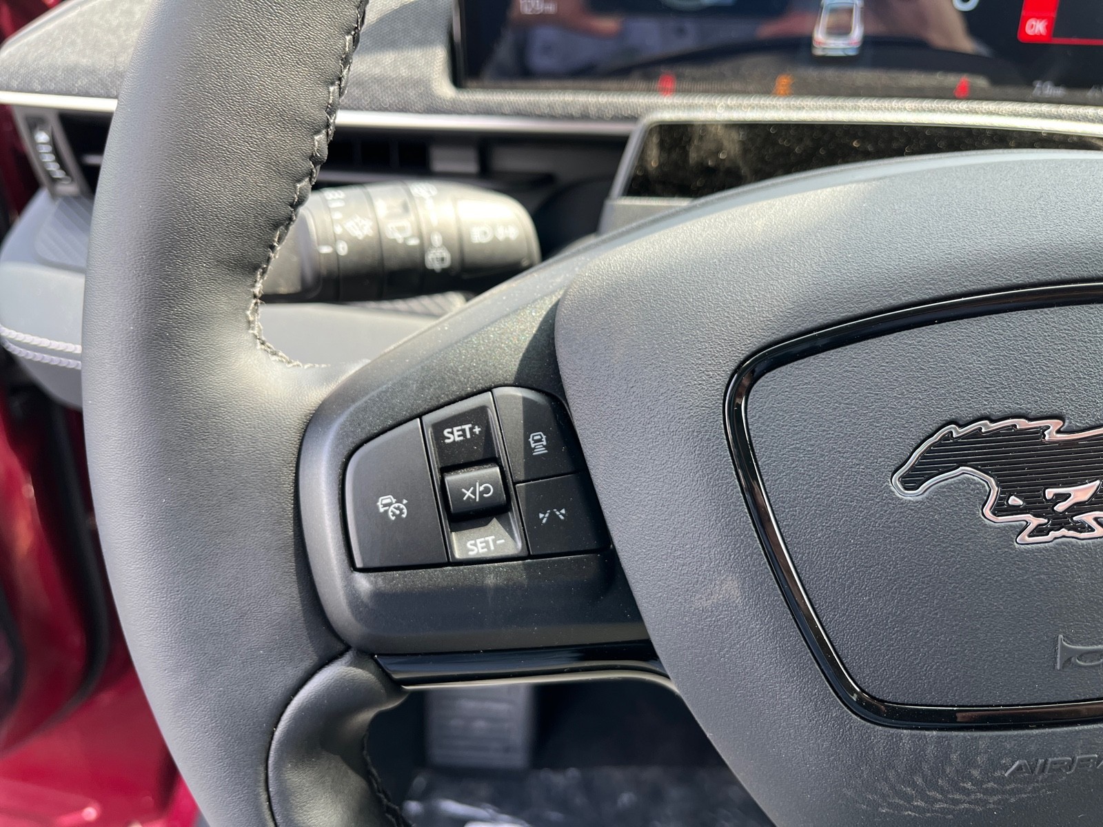 2025 Ford Mustang Mach-E Premium photo 12
